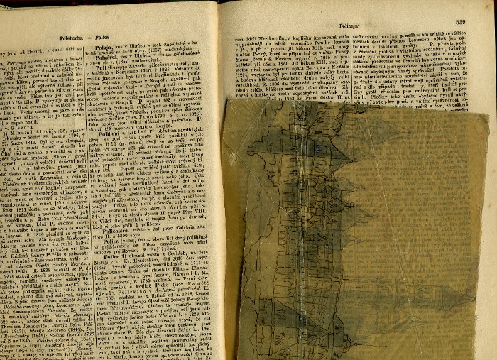 vložena kresba na pauzovacím papíře